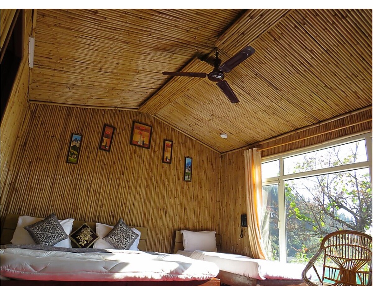 Cottage in Mussoorie by Leelainn - Tap to explore photos