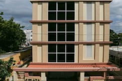 Treebo C Plaza, Vijaywada