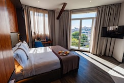 LE Louvre Hotel&Spa, Analamanga