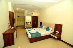 Hotel Nawaal, Dhar