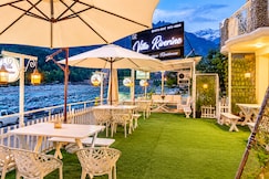Villa Riverine Cafe & Riverview Residences, Kullu
