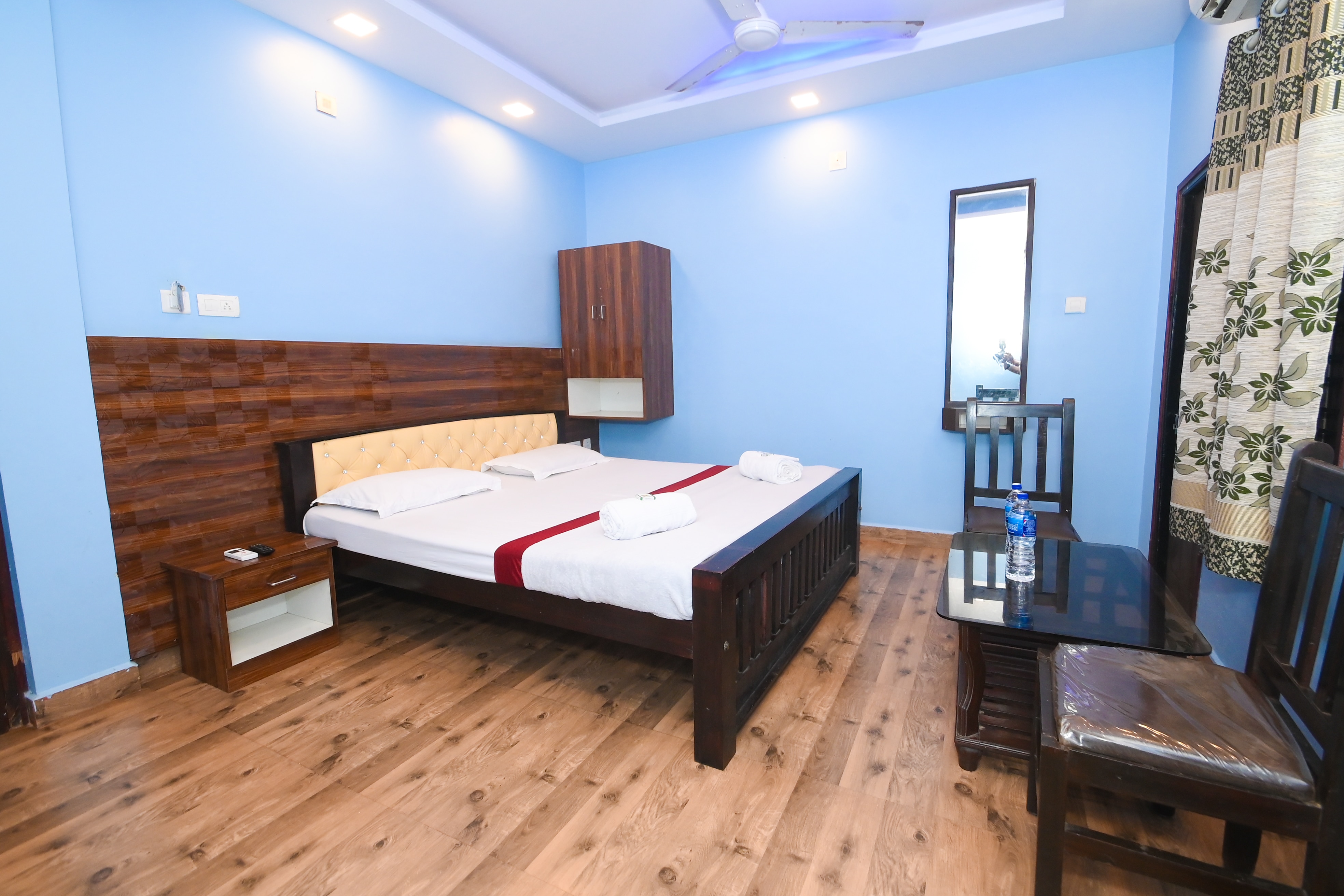 Aryana Guest House  Sea View - Tap to explore photos