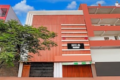 Hotel O Sector 121 Gaur City Mall Noida Formerly Royal FNG, Noida