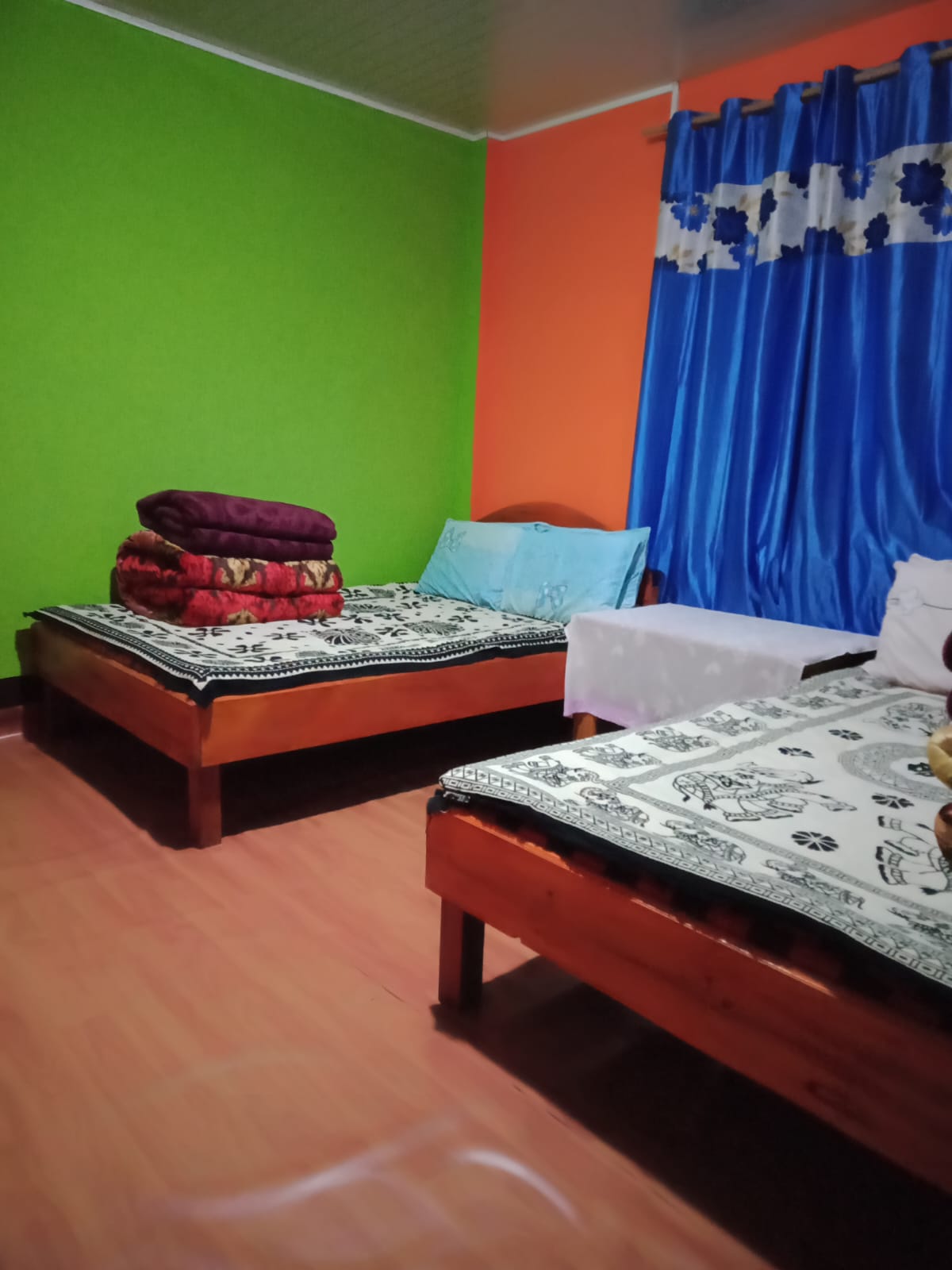 YANKEE HOMESTAY - Tap to explore photos