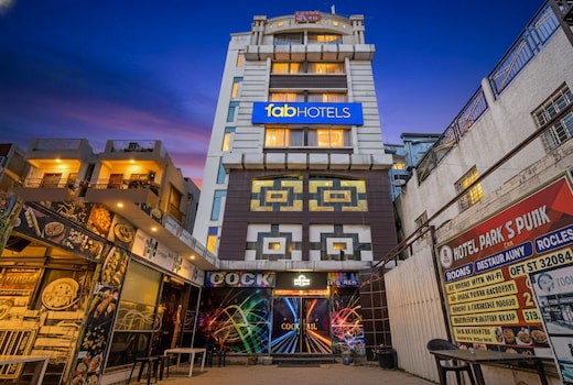 FabHotel Park Street Inn