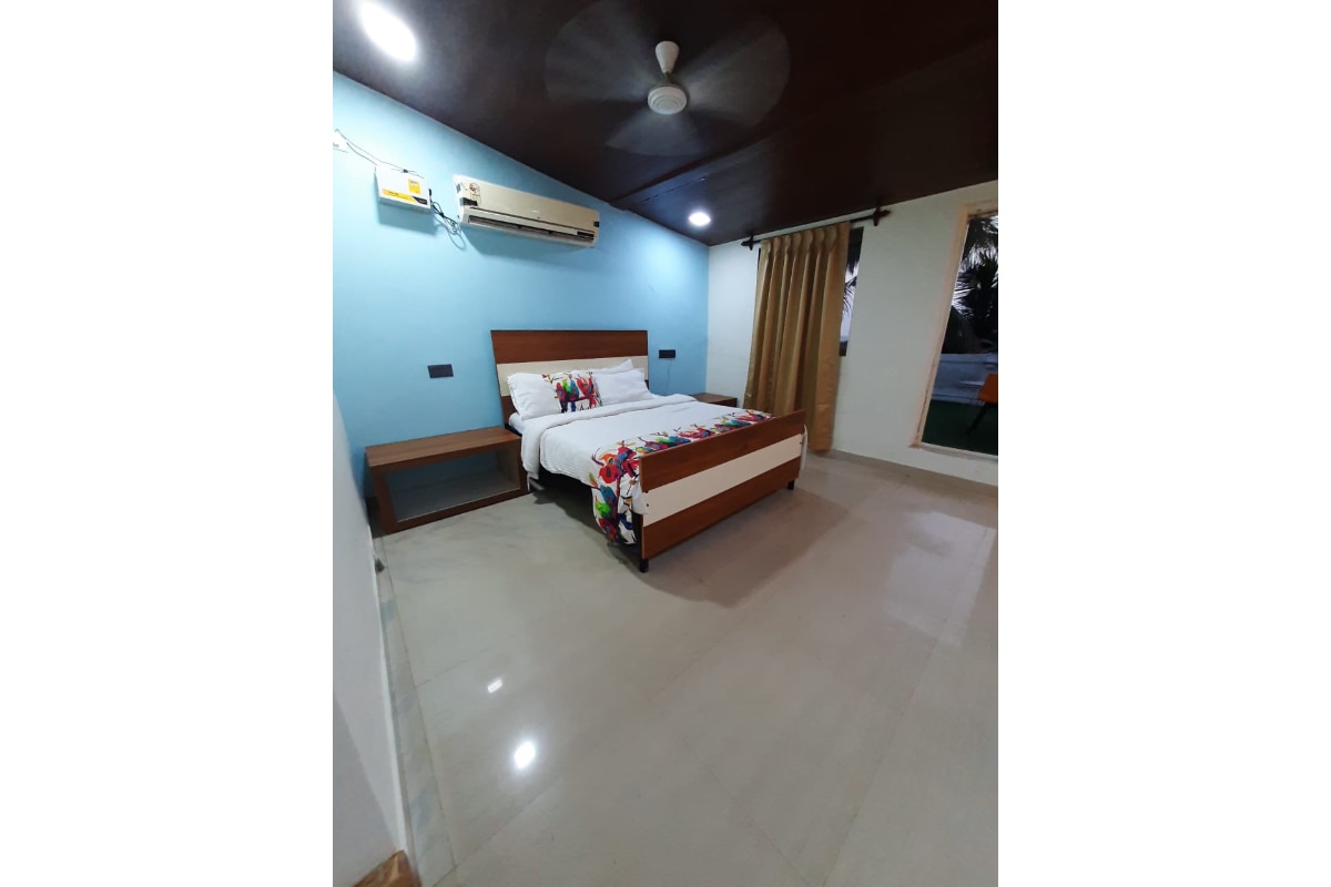 CORAL BEACH HOTEL CANDOLIM - Tap to explore photos