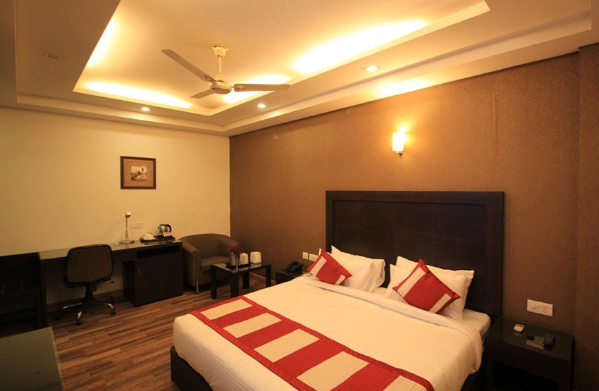 HOTEL RAJMAHAL INN - Tap to explore photos