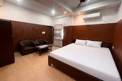 HOTEL ROYAL CITY, Kochbihar