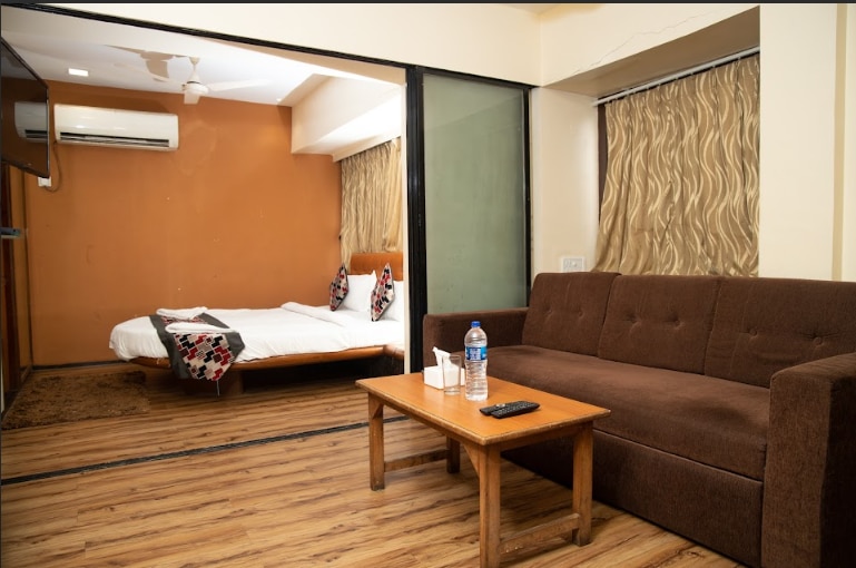 Hotel Jayshree - Vile Parle - Tap to explore photos