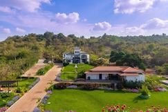 Ultra Luxury Lavender Villa 7BHK |Pvt Heated Pool|Car, Goa