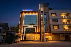 Via The Mall Inn, Kanpur