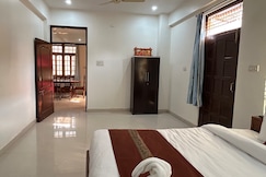 Vishwanath Sadan, Varanasi