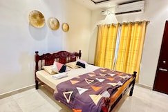 THE GOLDEN CHERRY, Pondicherry