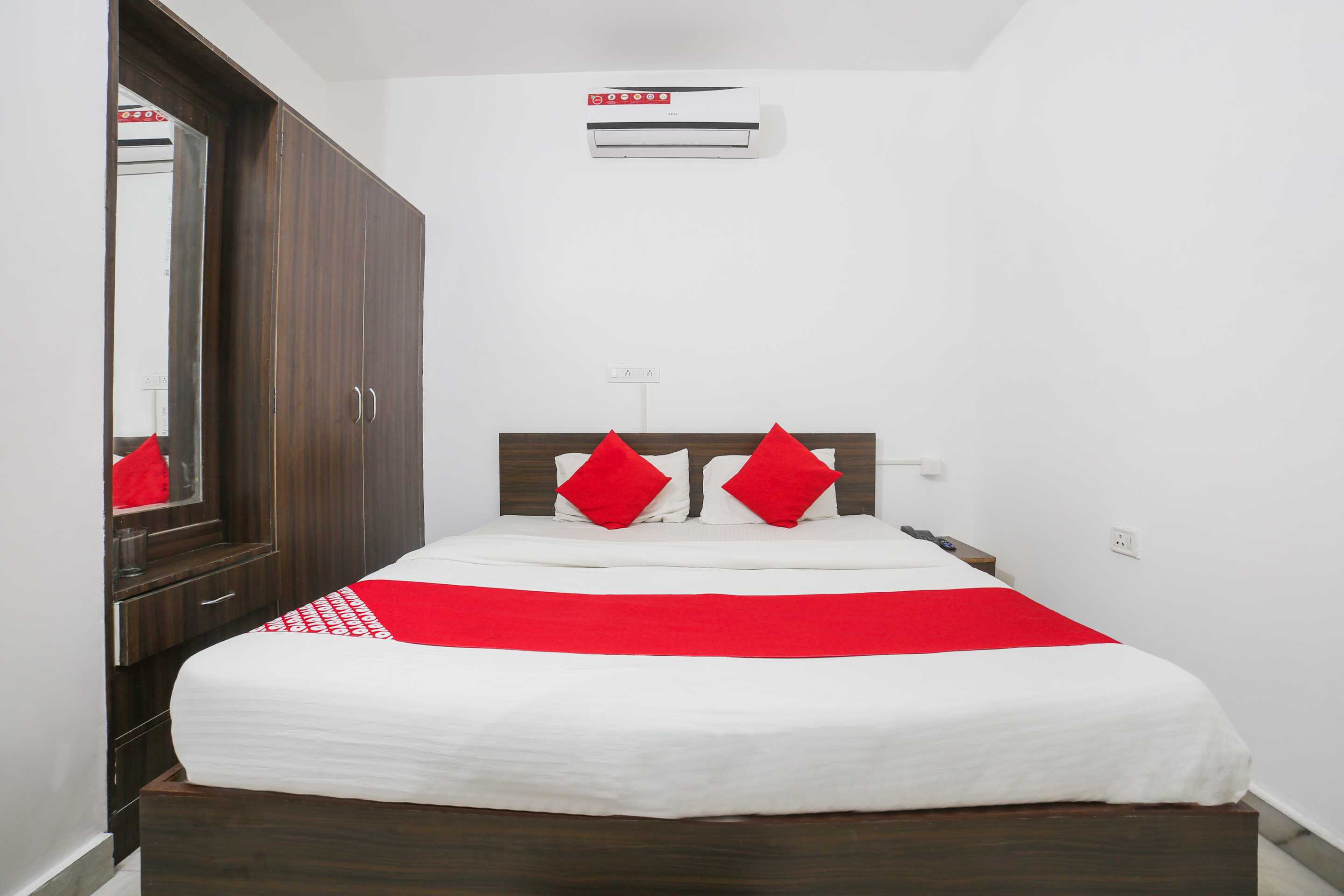 Hotel O Ridhi Sidhi Regency - Tap to explore photos