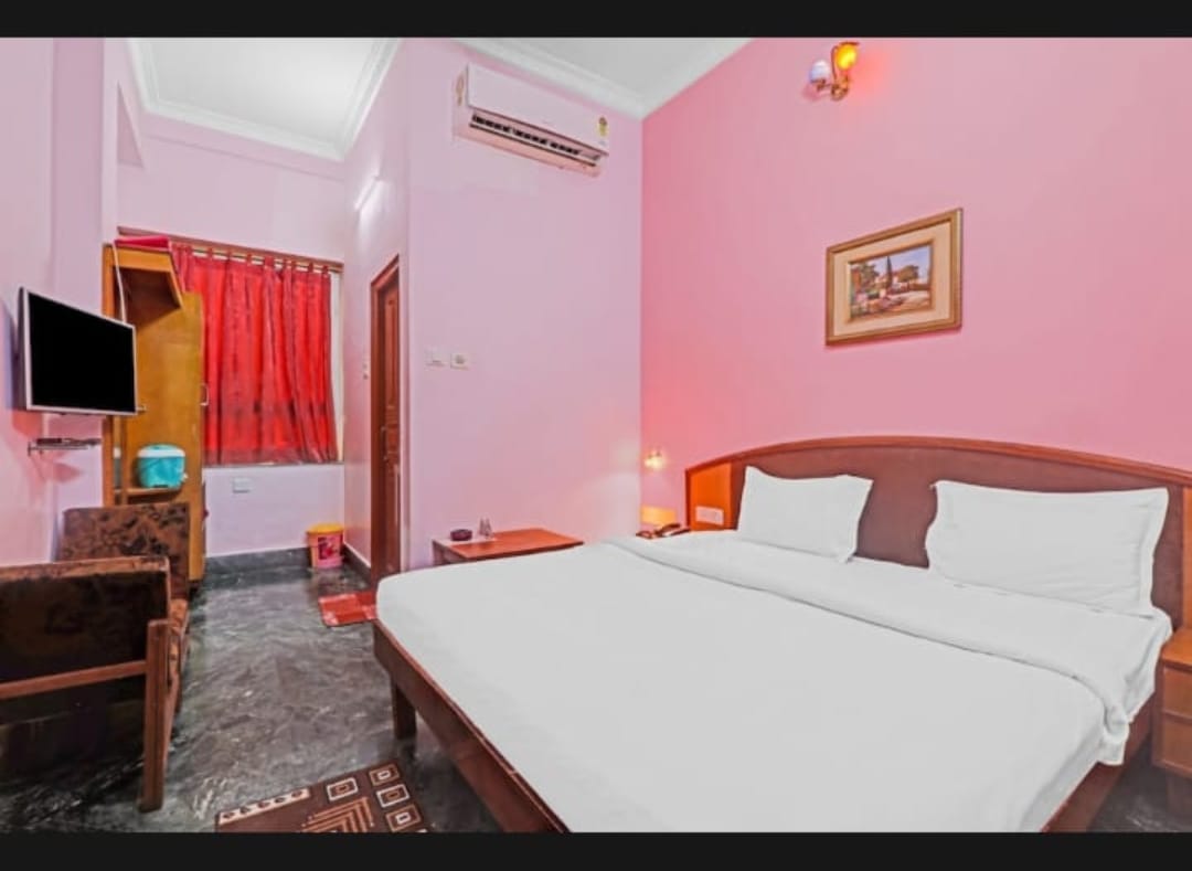 Hotel Shanti INN - Tap to explore photos