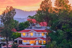 Cozy Retreat Inn Ooty by VOYE HOMES, Ooty