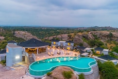 Sterling Leopard Haven Jawai, Falna