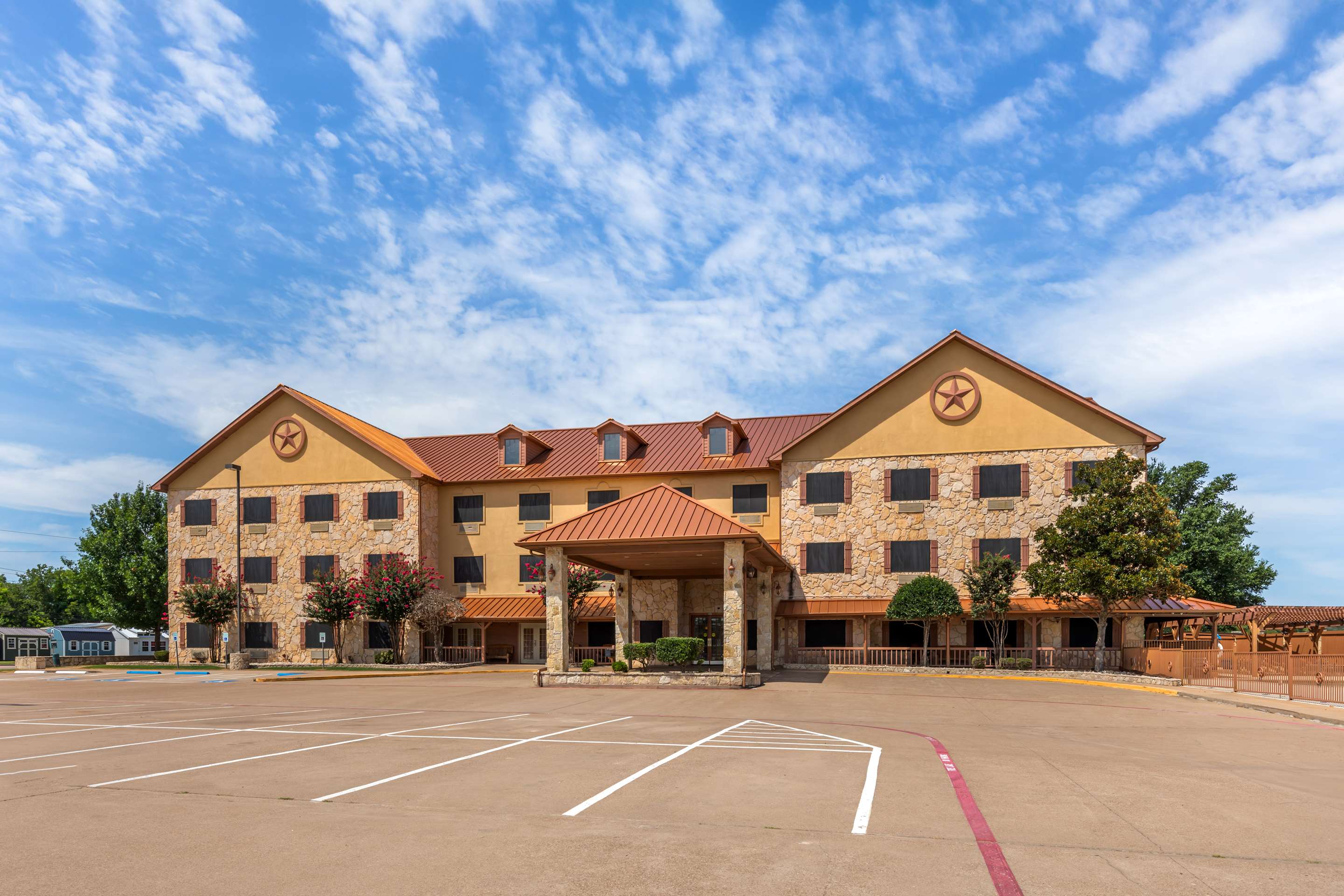 Best Western Dinosaur Valley Inn & Suites - Tap to explore photos
