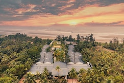 Foxoso LA Beach Resort, Goa