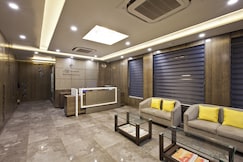 Hotel Sifat International, Surat