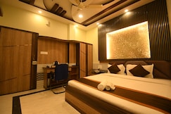 HOTEL ADHUNIK, Kumarghat