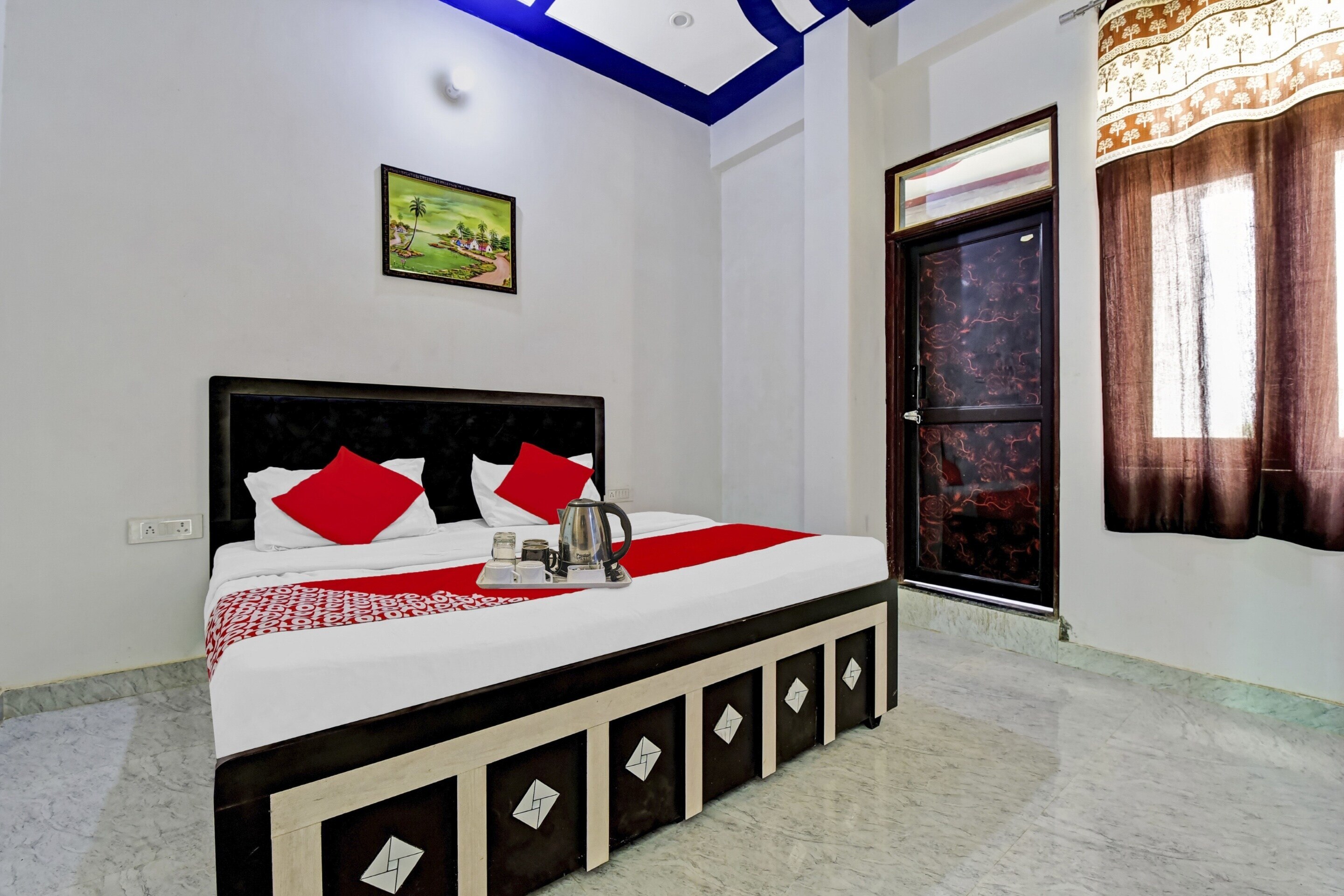 Hotel O Kenin Palace - Tap to explore photos