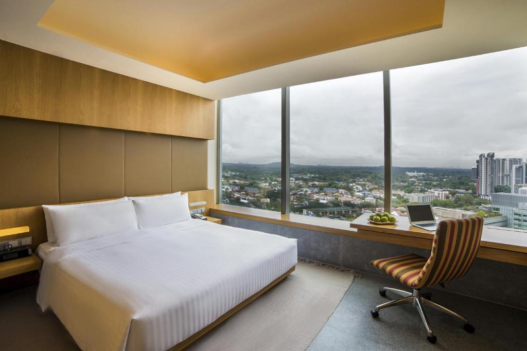 Oasia Hotel Novena by Far East Hospitality - Tap to explore photos