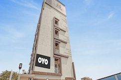 Super Collection O Halcyon SS Grand, Hyderabad