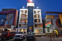 Sri Jawahar's Residency  Just 50 Metres from Palani Murugan Temple, Karur