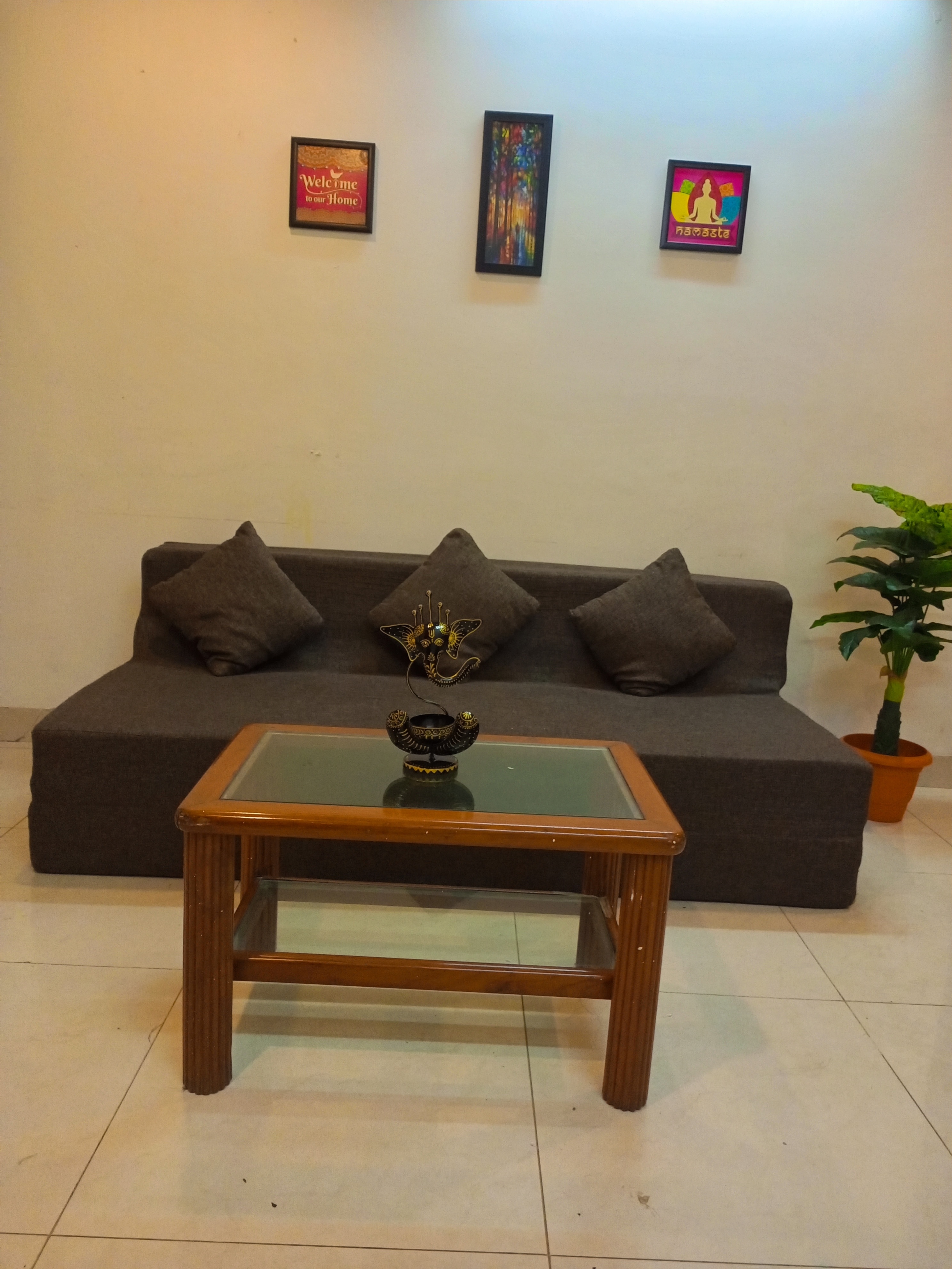 3BHK Flat in Sumangal Vile Parle West - Tap to explore photos