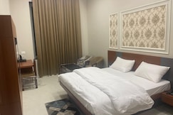 Rajmahal - A Unit of THAKURJI BARAAT GHAR, Gharsana