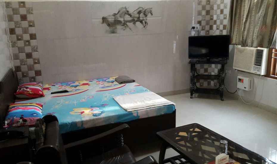 Shubham Hotel Gohana - Tap to explore photos