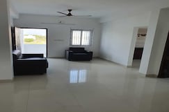 JR SERVICE APARTMENT, Coimbatore