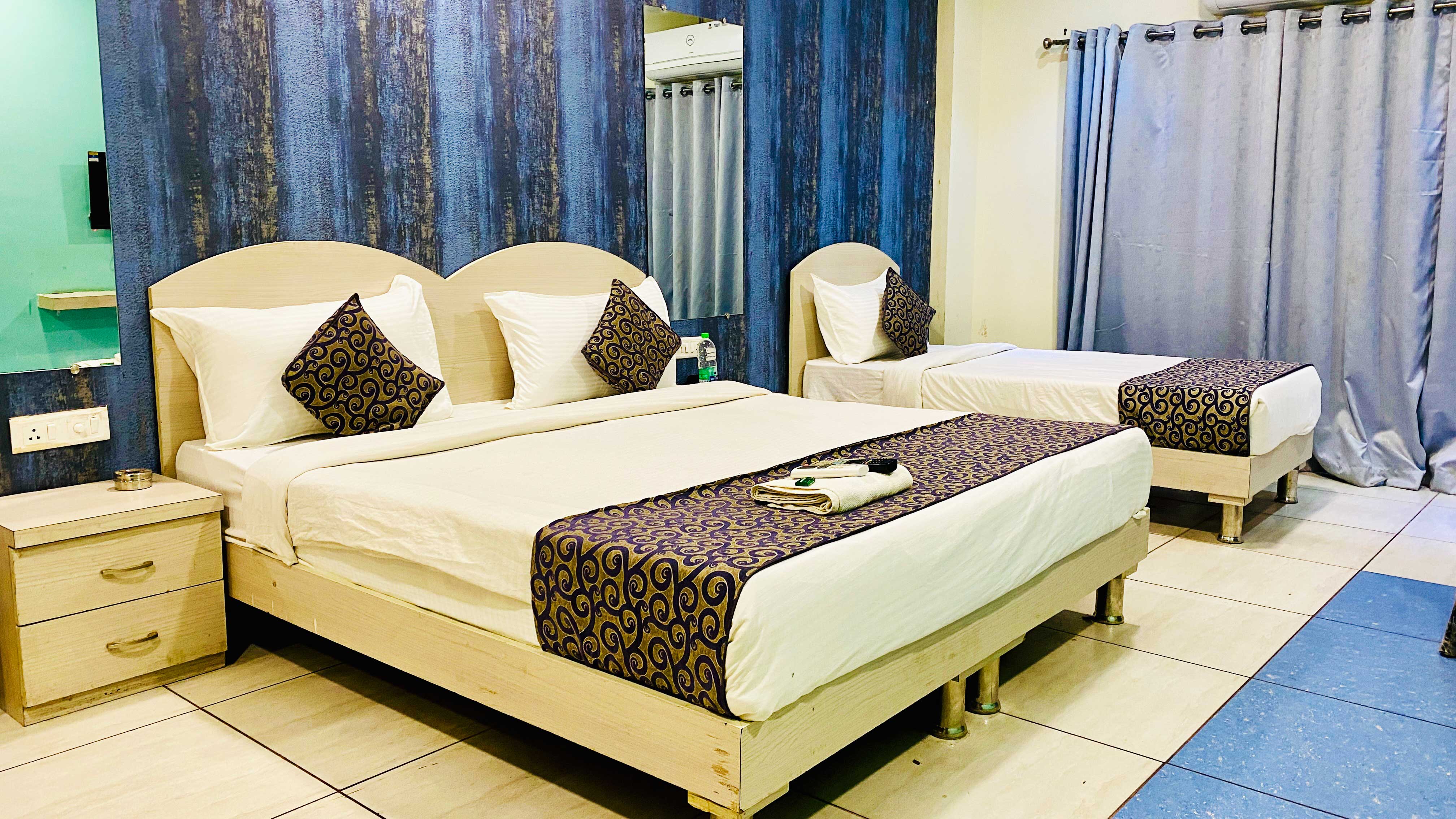 Hotel Ramaya Inn - Tap to explore photos