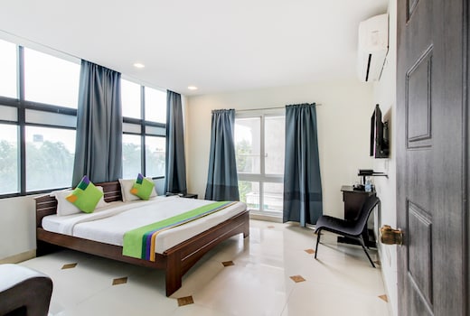 Treebo Srico, Banjara Hills