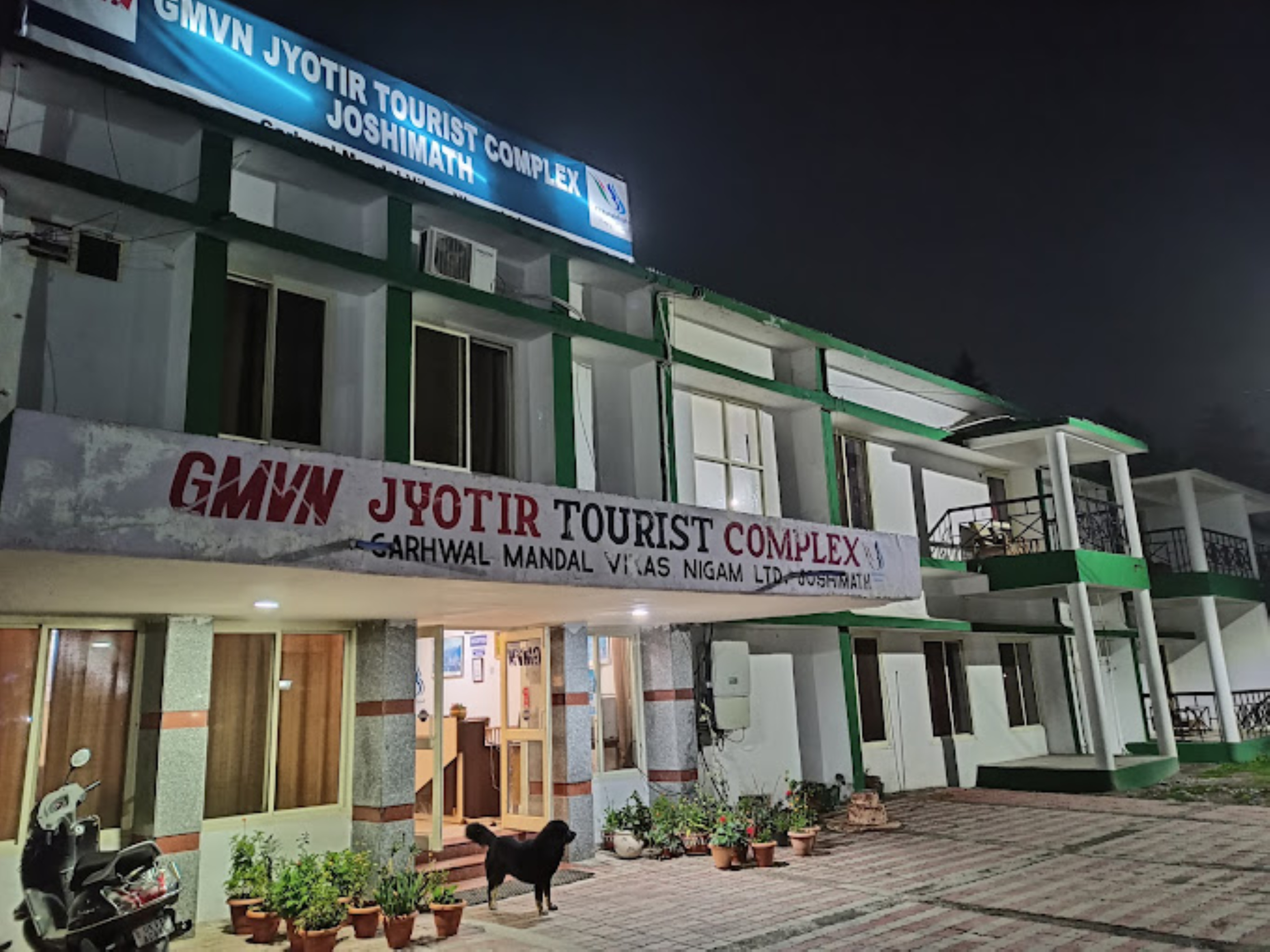 GMVN Joshimath Jyotir Tourist Complex - Tap to explore photos