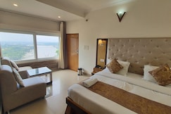 Hotel Ganesha Inn with (Ganga View Rooms), Rishikesh