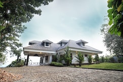 Waves and Shores (Hill House), Pala