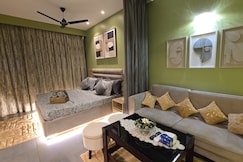 The Cozy Geek on 40th floor, Noida