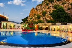 The Golden Valley Hotel and Resorts, Sariska, Alwar