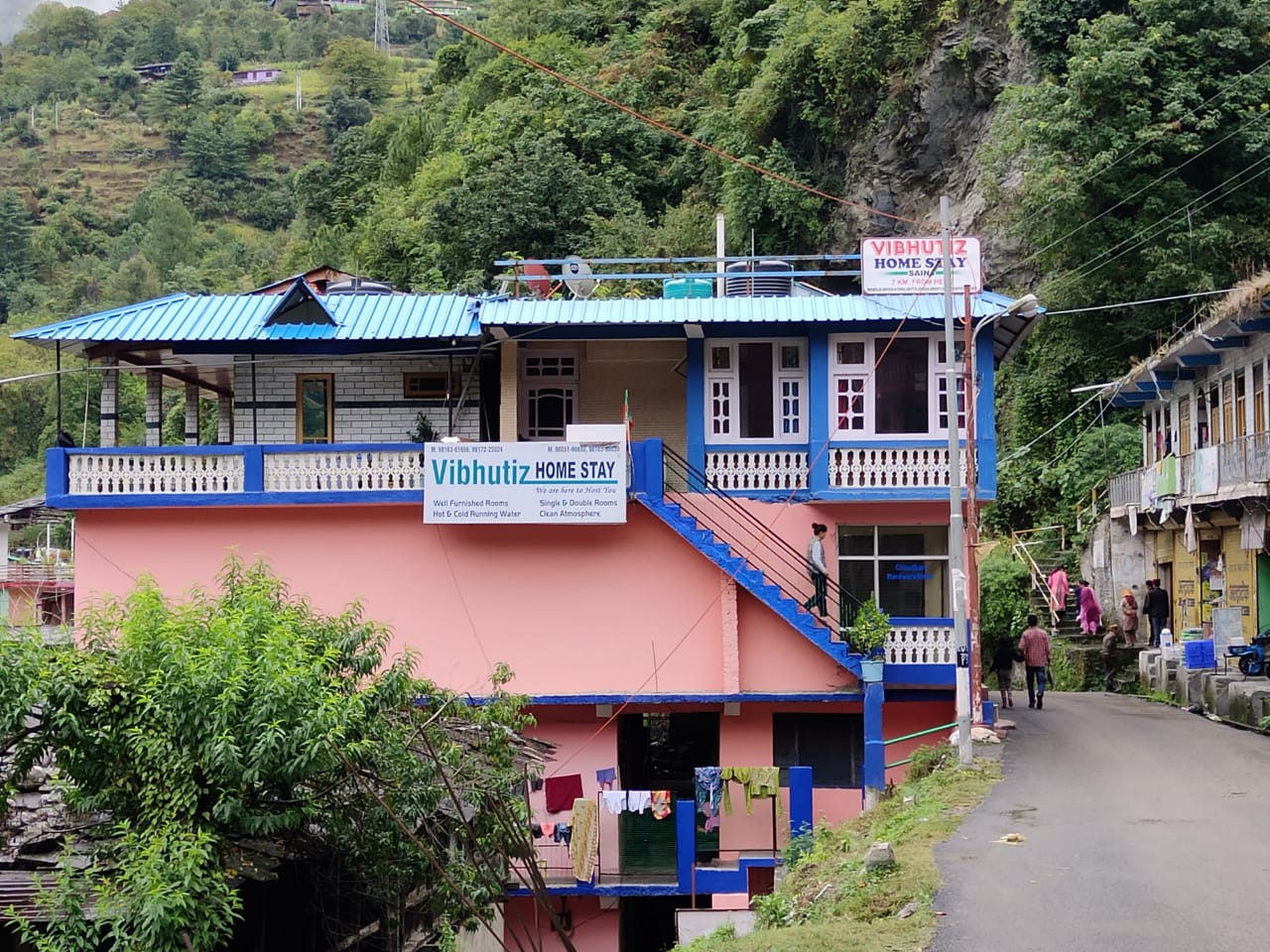 VIBHUTIZ HOME STAY - Tap to explore photos