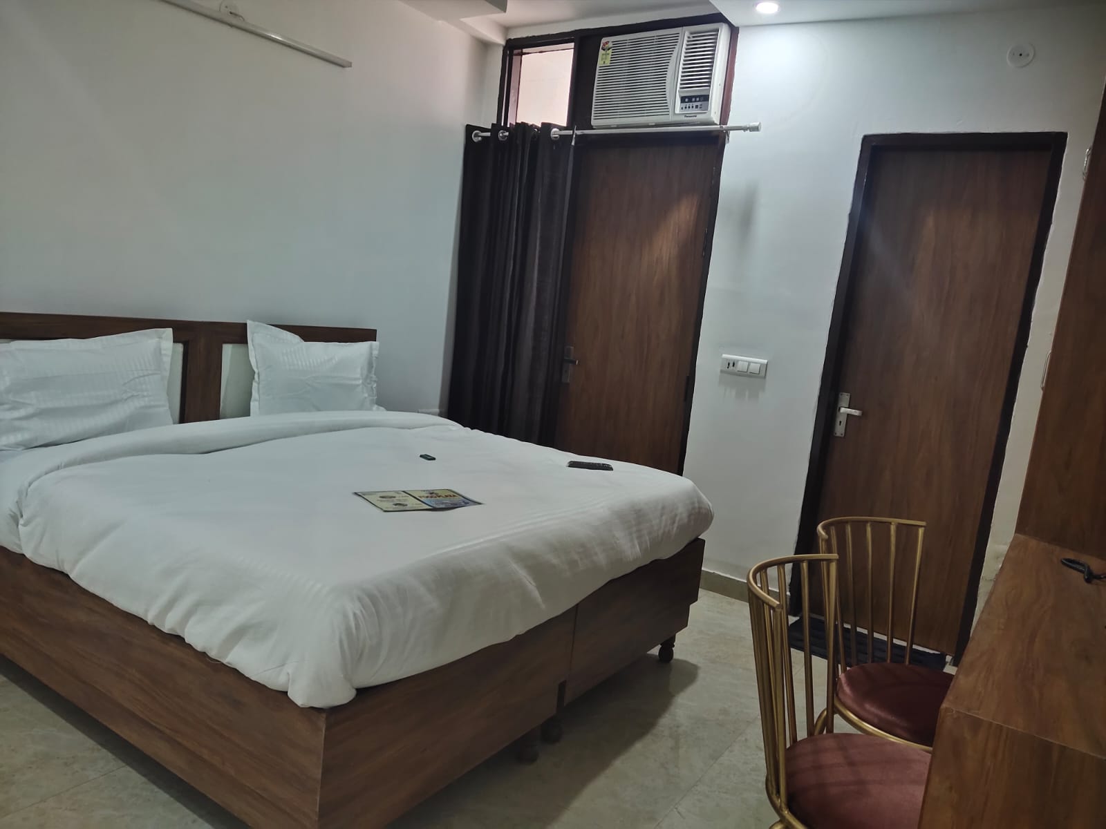 Dwarka inn palace - Tap to explore photos