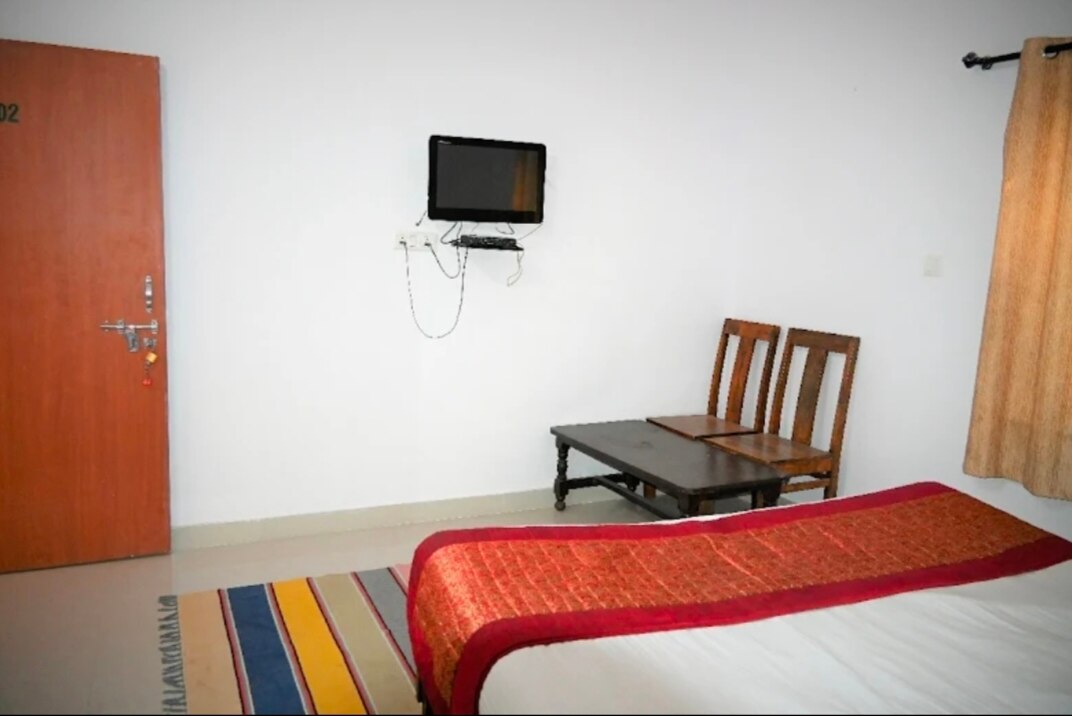 Amar bagh hotel - Tap to explore photos