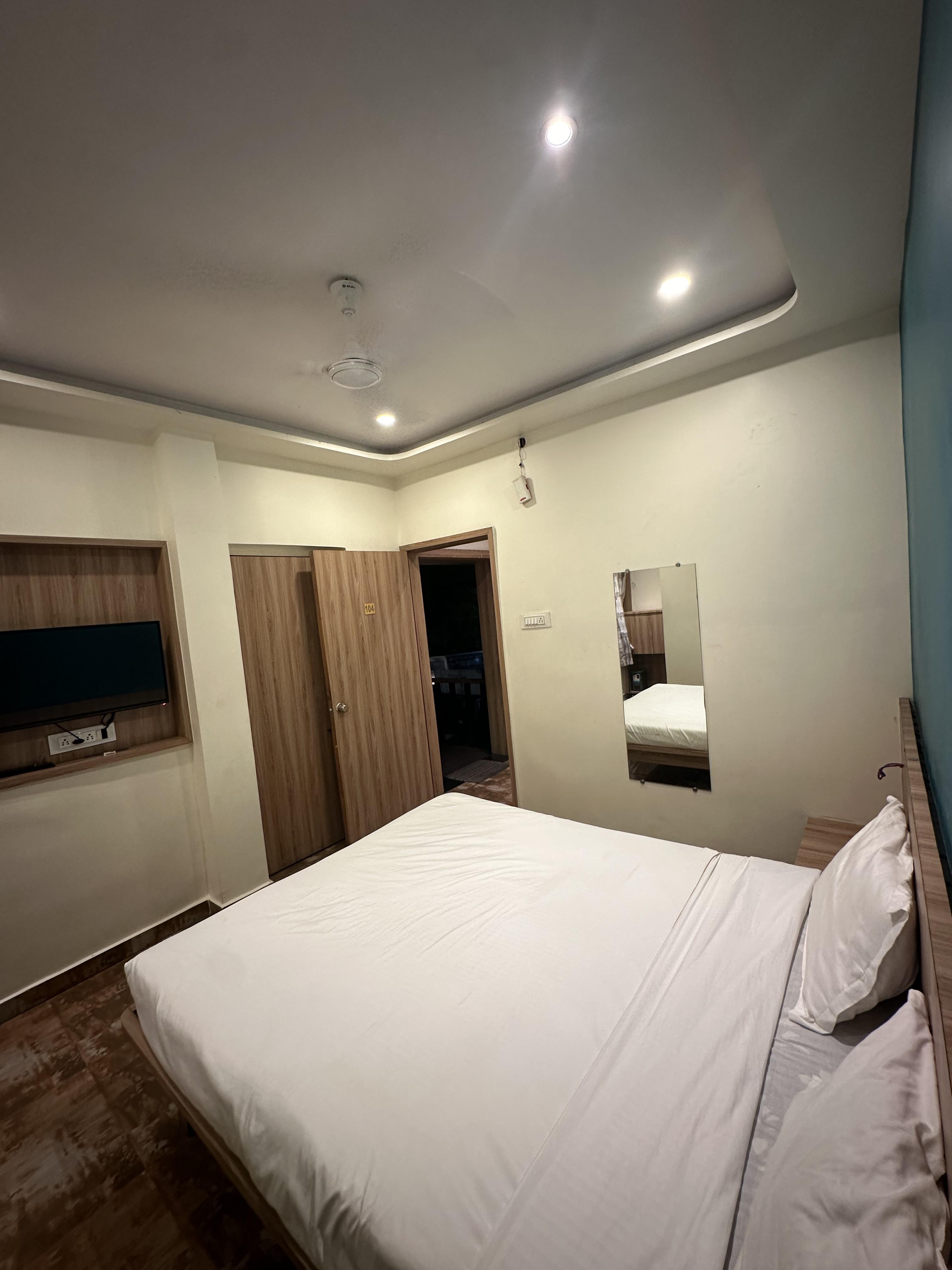 Hotel Isha 5