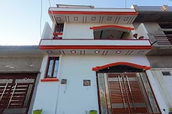 Hotel O Home Shri Laxmi Homestay, Ayodhya
