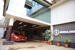 Hotel Swarnaa Paradise, Dharwad