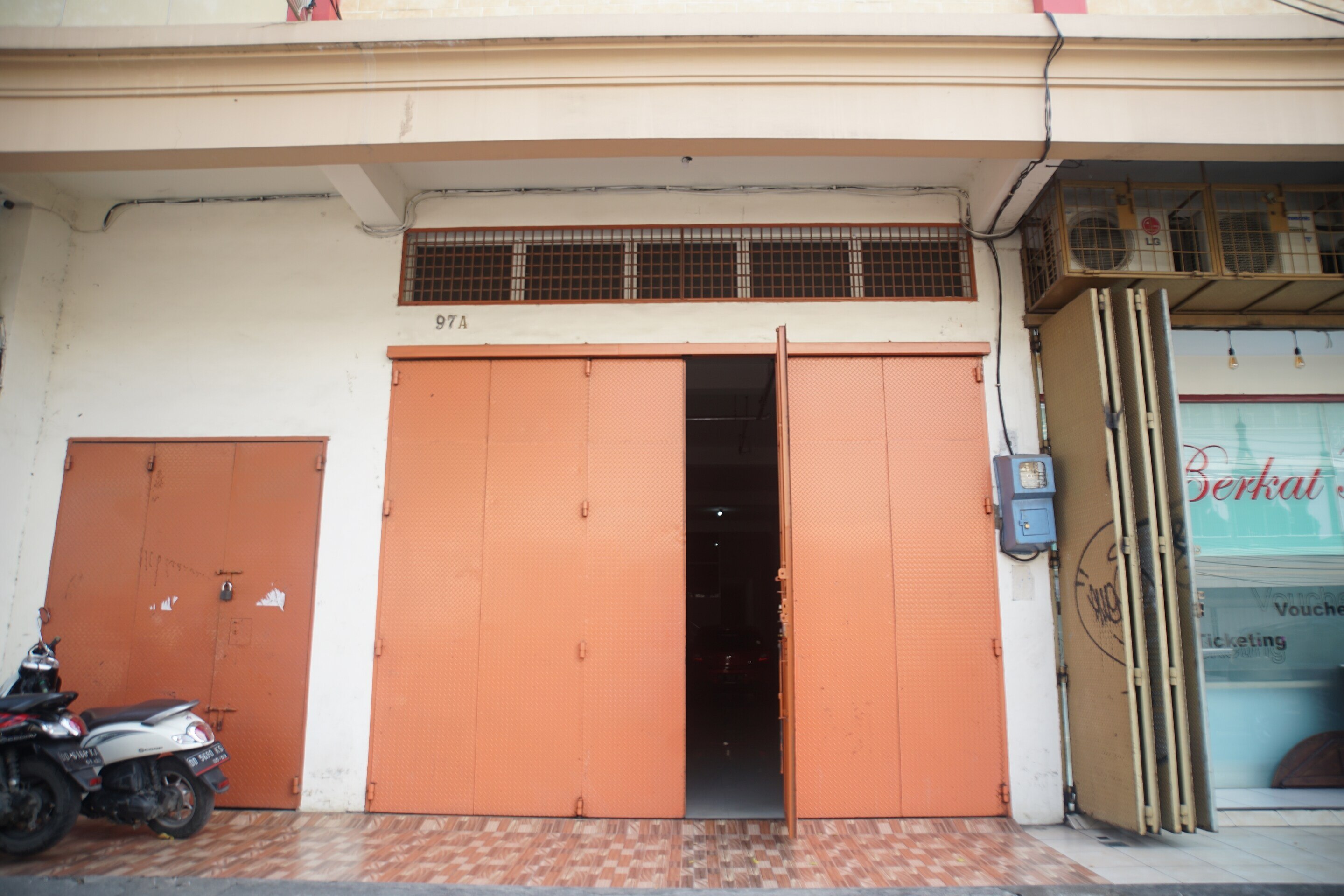 OYO 93538 Millow Kost Near Gedung Rektorat IAIN PAREPARE - Tap to explore photos