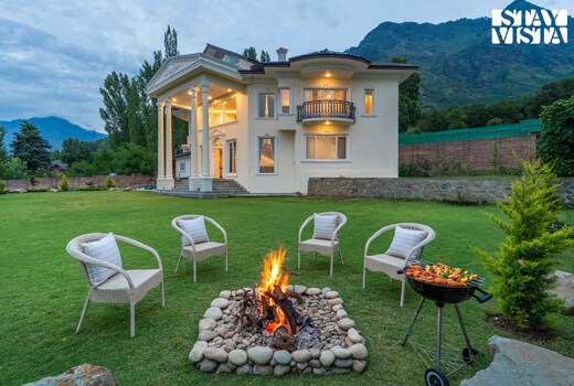 StayVista at Palais Vienna