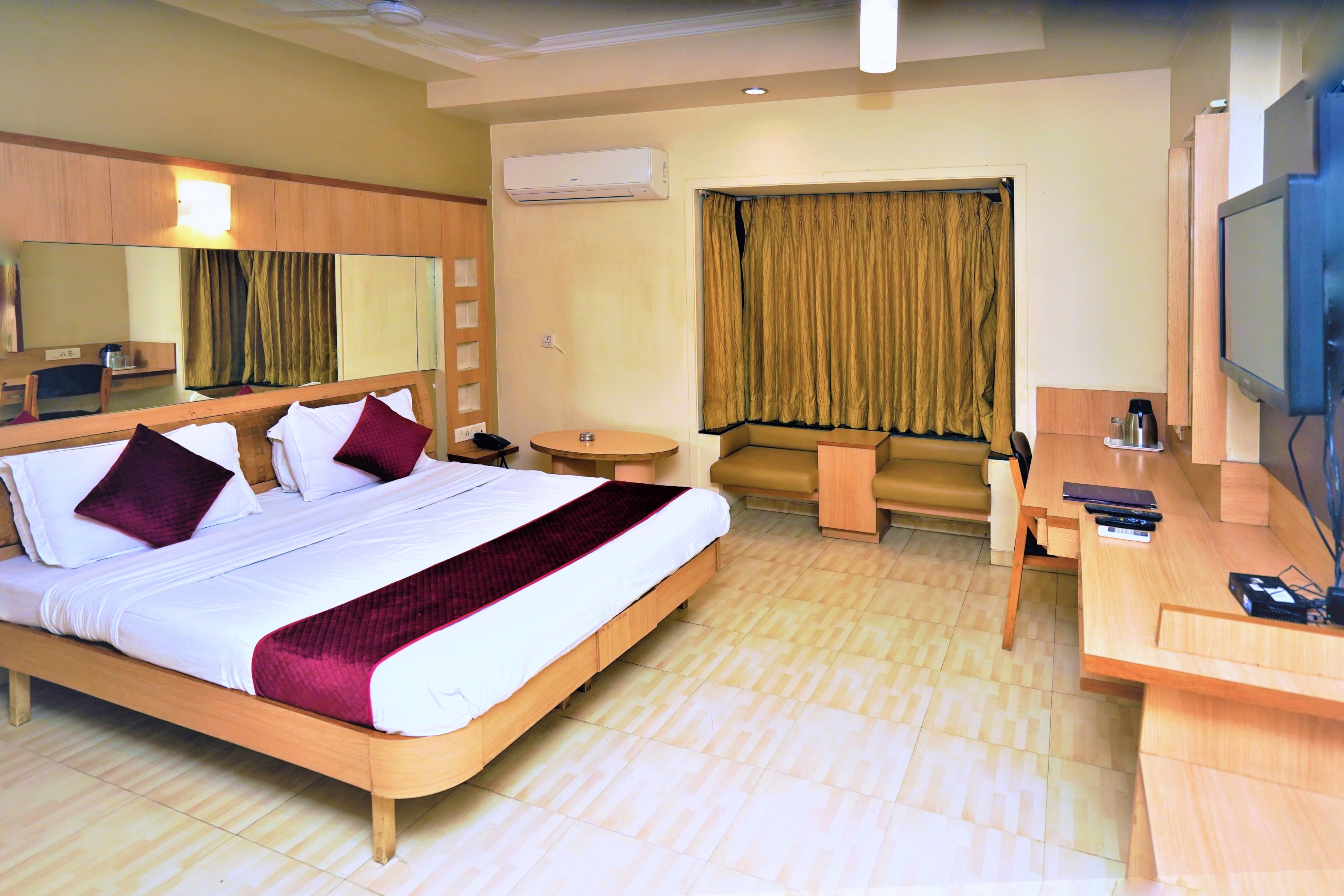 NEW HOTEL EUROPA INN - Tap to explore photos