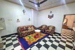 Ana Homestay with Private Kitchen | Near Pratiksha Hospital, Guwahati